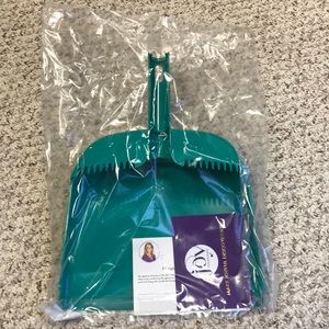 Brand new JOY MANGANO Miracle Sweep Dust Pan